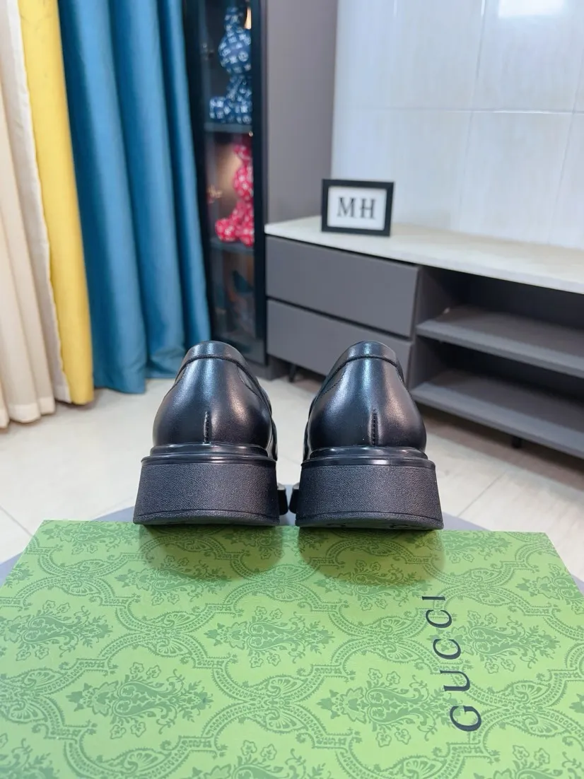 Men's shoes 💰500🌹🌹【GUCCI】The most popular classic Gucci leather shoes. Synchronized with the official website, the upper is made of Italian first-layer cowhide ➕cowhide lining, with unique brand and unique craftsmanship. Highlighting the hot style of the new year. Stop hesitating, stop wandering, get it now. Number: 38--44